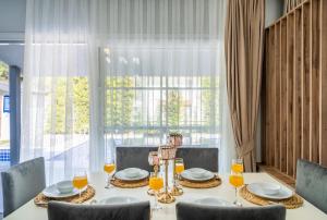 Un lugar para sentarse en AYSİMA GÖCEK-- Peaceful Holiday Villa Near the Sea in Gocek