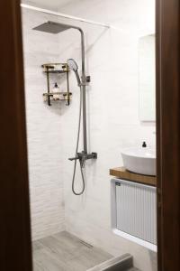 Φωτογραφία από το άλμπουμ του Hotel - Jodi Lare 