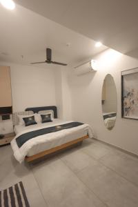 Ένα ή περισσότερα κρεβάτια σε δωμάτιο στο Hotel The Librish