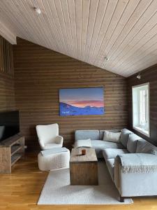 Et tv og/eller underholdning på Stranda Fjellgrend 3 bedrooms - 29C