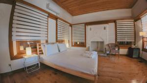 Postel nebo postele na pokoji v ubytování Saburhane