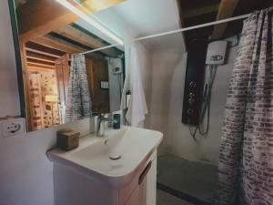 Koupelna v ubytování Saburhane