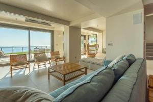 Χώρος καθιστικού στο Terrazza Incanti - Piscina e Magia al Tramonto