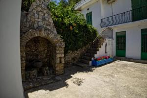 Ảnh trong thư viện ảnh của Sofia Mountain Getaway, Crete ở Yerakárion +6 ảnh