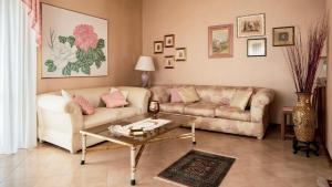 Χώρος καθιστικού στο Angelina Square Home