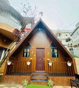 Το κτήριο όπου στεγάζεται  η βίλα