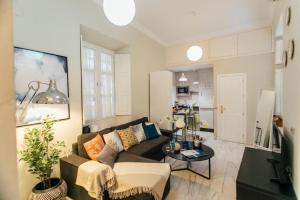 Kuchyň nebo kuchyňský kout v ubytování Comfortable duplex- 1Bd 2Bth- Dean Miranda