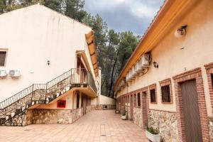 Το κτήριο όπου στεγάζεται  το διαμέρισμα