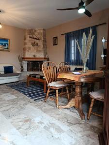 Khu vực ghế ngồi tại Villa Kalymnos Sea View