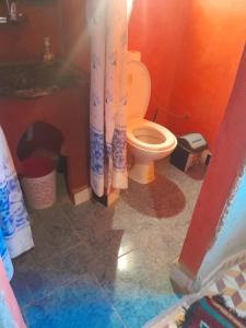 Phòng tắm tại Hotel merzouga