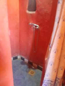 Phòng tắm tại Hotel merzouga