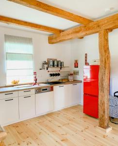 Nhà bếp/bếp nhỏ tại Cozy Holiday Home In The Mecklenburg Lake District