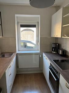 Köök või kööginurk majutusasutuses Ferienhaus "Anita" in Eisleben mit 3 Schlafzimmern