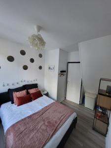 Postel nebo postele na pokoji v ubytování Les Fontaines