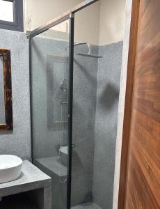 Ένα μπάνιο στο Hébergement Mont Adonis +4 φωτογραφίες