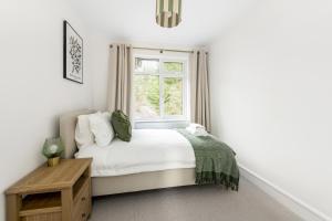 En eller flere senge i et værelse på 5 Sunderland Avenue