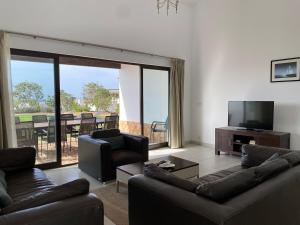 Et tv og/eller underholdning på Casa de Cabo Verde