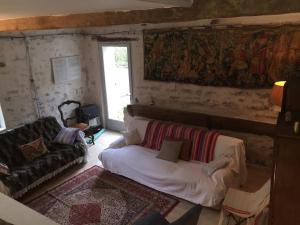 Postel nebo postele na pokoji v ubytování Spacieux logement avec piscine à Orville