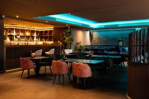 Restoran või mõni muu söögikoht majutusasutuses Hotel Xanadu