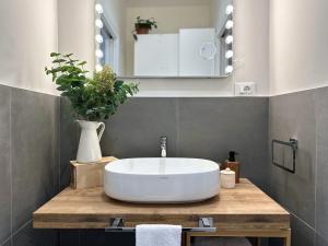 Et badeværelse på Piazza Savoia Apartment