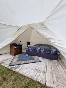 Ảnh trong thư viện ảnh của Camping Ont Moeten - Pim zijn tent ở Rekken
