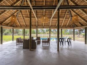 Πισίνα στο ή κοντά στο Five Elements Resort