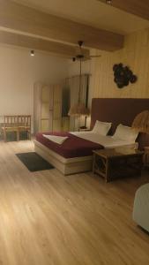 Ảnh trong thư viện ảnh của Hotel Valna Estate Mountain View Kausani By HRG ở Kausani