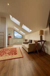 Un lugar para sentarse en Modern 4 Bedroom House Ring of Kerry -Killarney