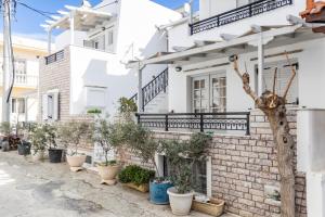 Το κτήριο όπου στεγάζεται  το διαμέρισμα