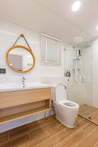 Ένα μπάνιο στο Muji Kaoyai At Mine Hills