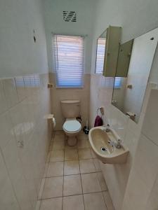 Ένα μπάνιο στο Saldanha Vista Heights +20 φωτογραφίες