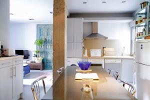 Η κουζίνα ή μικρή κουζίνα στο Espacio habitación triple y completamente equipado