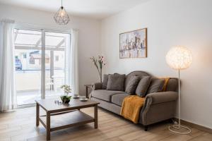 拉纳卡Levante - 2-BR Apt & Terrace in Larnaca的相册照片