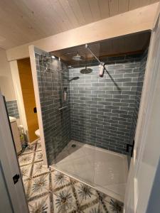 Ένα μπάνιο στο Studio6