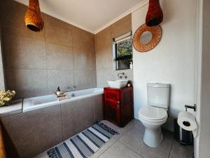 Ένα μπάνιο στο Mountain Magic Hoekwil +60 φωτογραφίες