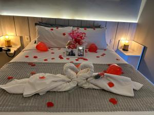 Postel nebo postele na pokoji v ubytování Flat Samba + 90 fotografií