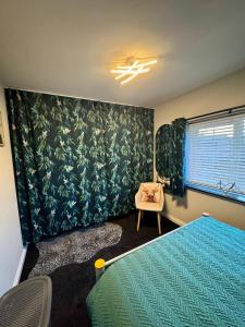 Postel nebo postele na pokoji v ubytování Willow Cottage Sleeps 6 disabled access