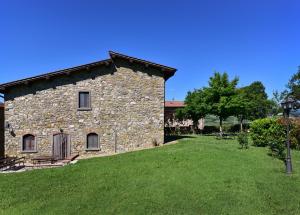 Κήπος έξω από το La Pietraia by VacaVilla