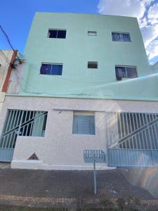 Το κτήριο όπου στεγάζεται  το διαμέρισμα