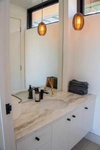 Φωτογραφία από το άλμπουμ του Luxury Bayside Townhouse Near Beach St Kilda στη Μελβούρνη