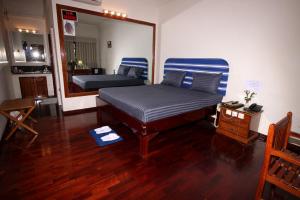 Gambar di galeri bagi Myanmar Life Hotel di Yangon