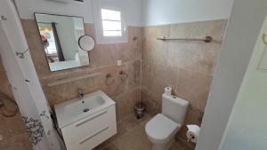 Ένα μπάνιο στο Cozy house with private pool in Petite Saline +9 φωτογραφίες