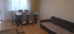 Χώρος καθιστικού στο Apartament 3 pokoje 8-go maja +17 φωτογραφίες