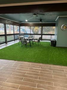 Αίθριο ή υπαίθριος χώρος στο Bannock Manor