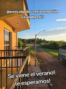 Bild eines Balkons eines Hauses in der Unterkunft Complejo Cambyretá in Cambyretá + 2 Fotos