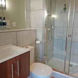 Ένα μπάνιο στο The Glenerne +34 φωτογραφίες