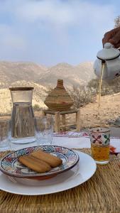 Jídlo v hostelu nebo okolí