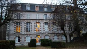 Το κτήριο όπου στεγάζεται  το διαμέρισμα