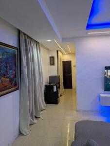 Televiisor ja/või meelelahutuskeskus majutusasutuses Ogudushortlet