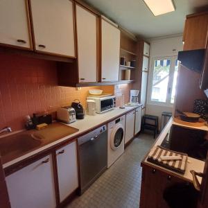 Køkken eller tekøkken på Centre ville de St Jean Cap Ferrat